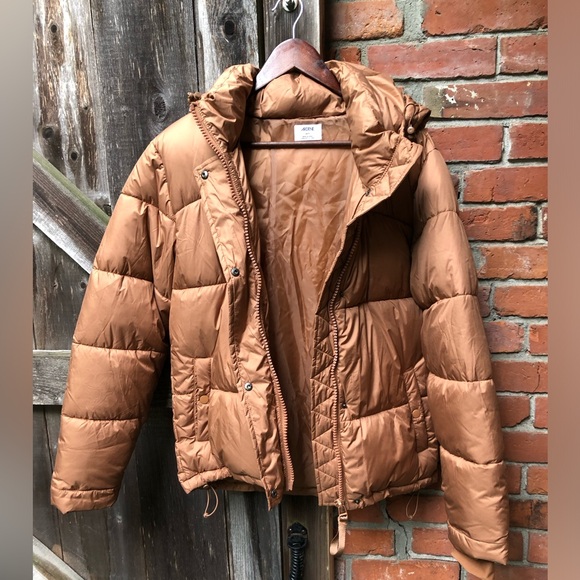 Women’s Cozy Brown Winter Puffer Coat With Hood!! Never Worn! ✨ - Picture 3 of 8